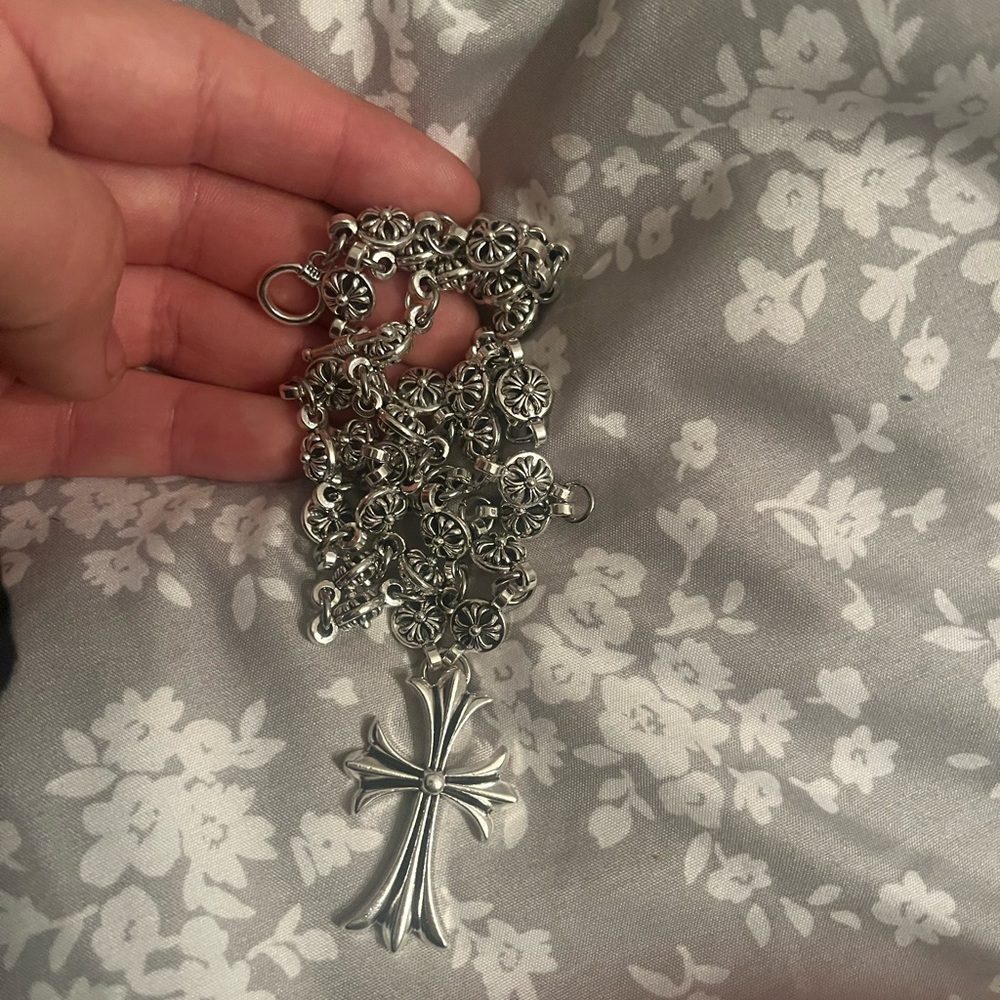Chrome heart chain